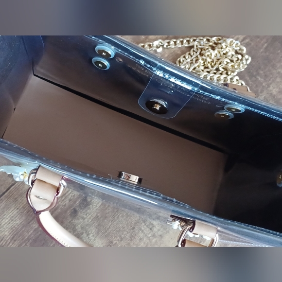 Repurposed Up Cycled PVC bag made w/ authentic Gucci shopping bag-Hand Crafted - Picture 4 of 8